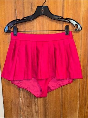 Push Button Women’s Red Pleated Wool Skirt Shorts
